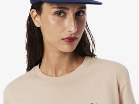 Женская футболка Lacoste свободного кроя из мягкого хлопка