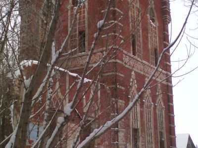 Жилой дом с башней