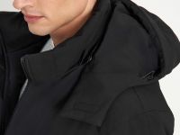 Пуховое пальто с накладными карманами