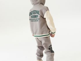 Брюки для маленького мальчика