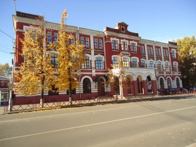 Здание, где проходили митинги рабочих Ярославской Большой мануфактуры