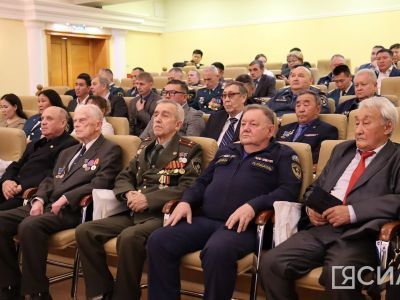В Якутске отметили 90 лет Гражданской обороны