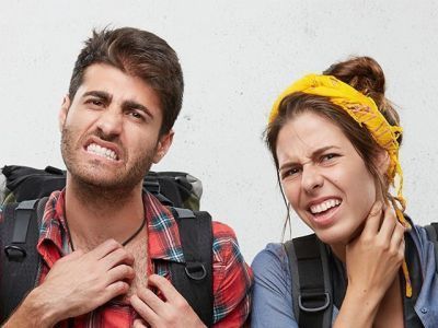 Названы факторы, которые привлекают комаров к человеку