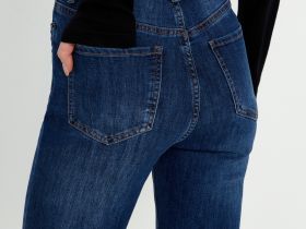 Расклешенные джинсы с высокой посадкой