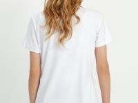 Базовая футболка приталенного силуэта