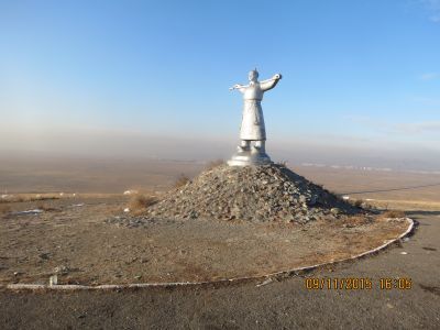 Памятник животноводам аратам "Кадарчы"