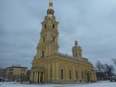 Собор Петропавловский. Здесь захоронены российские императоры