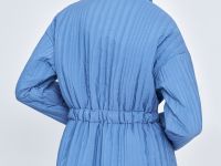 Утепленная куртка на кулиске с воротником-стойкой