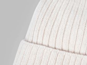 Шапка с добавлением овечьей и подшерстка енота