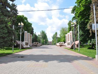 Мемориал в честь Героев Советского Союза и полных Кавалеров ордена Славы