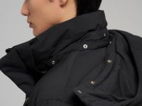 Утепленное пальто с воротником-стойкой