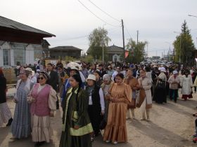 Вилюйск преображается: в День города на набережной «Поющие пески» зазвучала новая музыка