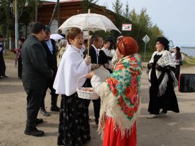 Вилюйск преображается: в День города на набережной «Поющие пески» зазвучала новая музыка