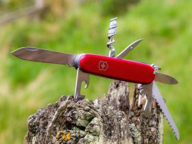 Складной швейцарский нож Victorinox Camper, сталь X55CrMo14, рукоять Cellidor®, красный, 13 функций, 91мм