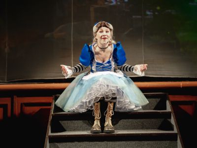 Билеты на Алиса в стране чудес (Русский драматический театр) / Театр | Афиша | ИнфоТаймс