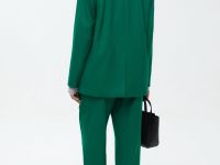 Жакет с отложным воротником свободного силуэта