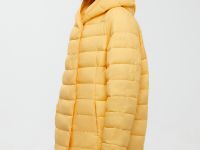 Утепленное полупальто с капюшоном