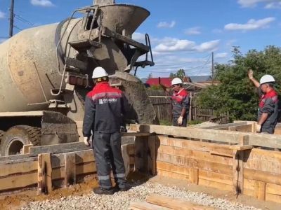 Фундамент дома для семьи участника СВО заложили в Мархе