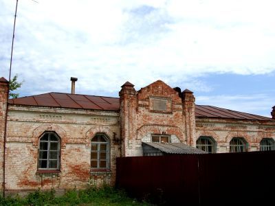 Здание земской школы