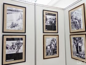 Выставка репродукций картин советских художников о Великой Отечественной войне открылась в Якутске