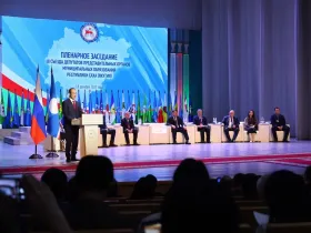 Глава Якутии заявил о необходимости повышения зарплат муниципальным работникам