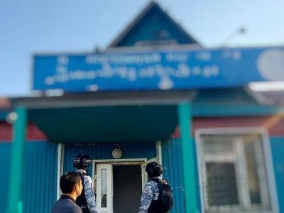 Грязное оборудование, таракан в зале. В Якутске из-за антисанитарии закрыли кафе