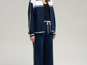 Толстовка свободного кроя из футера