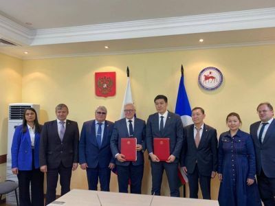 Якутия подписала соглашение о сотрудничестве с Дальневосточным отделением Российской академии наук