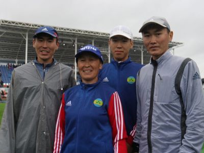 Династия легкоатлетов: Екатерина Драгунова и трое её сыновей пробежали на Играх Манчаары