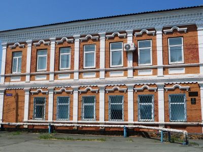 Здание, где в июле 1918 г. размещался уездный исполком Совета рабочих, солдатских, крестьянских и казачьих депутатов I-го созыва