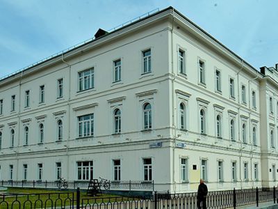 Здание мужской гимназии, где были созданы первые революционные и марксистские кружки на Урале