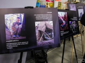 Работы фронтовых фотографов и художника показали в Якутске