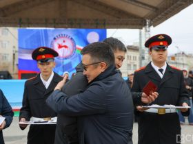 Знаки комплекса ГТО вручили 250 якутянам в День республики