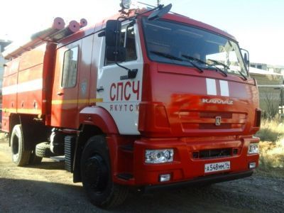 Поджог назван предварительной причиной пожара в многоквартирном доме в Якутске