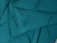 Утепленное пальто с капюшоном