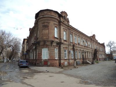 Дом Сергеева И.Г.(с 1892 г. музей Петровского общества "Памяти императора Петра Великого")