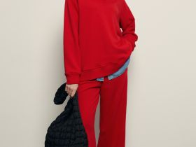 Толстовка из хлопка с отложным воротником