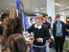 В Якутске встретили делегацию участников игры «Дипломаты будущего»
