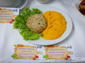 В Якутске состоялась выставка-дегустация школьного меню