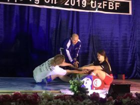 В г. Аккургане состоялся чемпионат Ташкентской области по мас-рестлингу