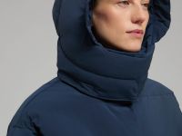 Куртка oversize силуэта с капюшоном