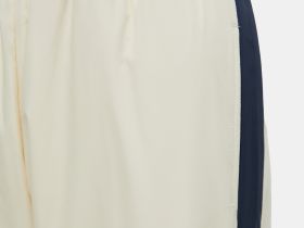 Спортивные брюки с лампасами из капсулы ретро