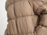 Стеганая куртка с воротником-стойкой