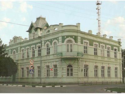 Здание, где находился Староминской ревком и на одном из его заседаний присутствовал председатель ВЦИК М.И. Калинин