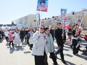 Фото. В Якутске акция «Бессмертный полк» собрала более 50 тысяч человек