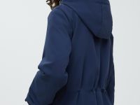 Ветровка с капюшоном и застежками по бокам