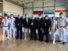 Как здорово, что все мы здесь сегодня собрались!