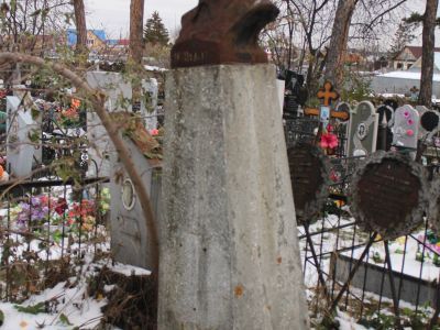 Надгробие на могиле И.П. Подергина