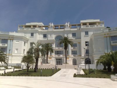 Памятное место, где в годы Великой Отечественной войны располагались госпитали № 2118, 2169