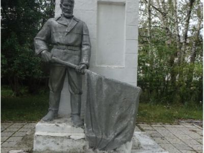 Братская могила партизан, погибших в бою с колчаковцами в январе 1919 г.